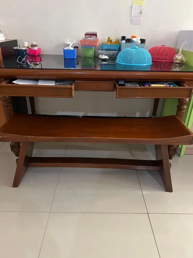 1 Set meja kantor bisa berfungsi meja makan