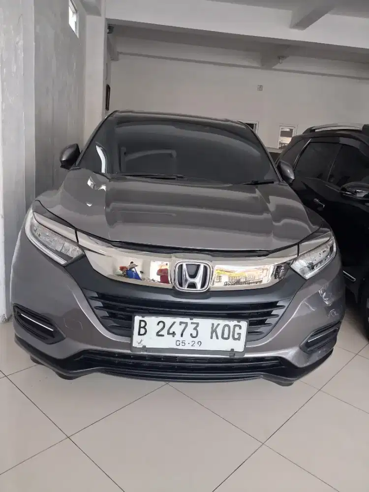 HR-V 1.5 SE AT 2019 Tangan 1 dari baru service record Honda