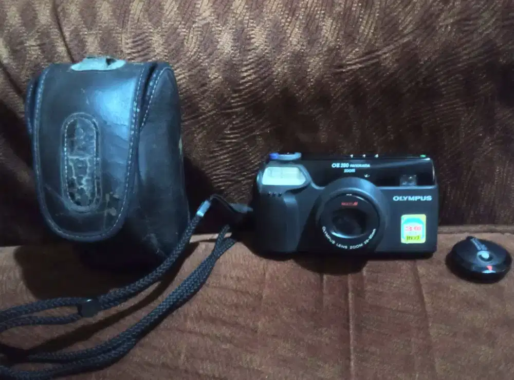 Dijual : Camera Olympus OZ 280 Panorama Zoom. (Gak ada Battery) Baca