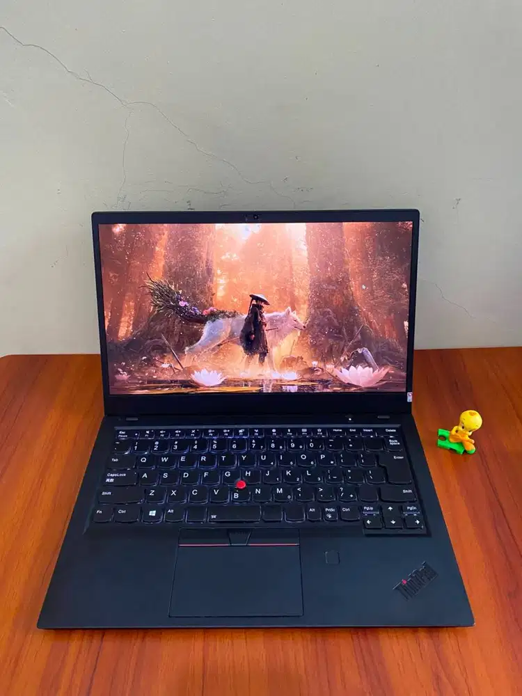 Laptop Lenovo ThinkPad X1 Carbon 6th i5 RAM 8GB SSD 256GB Tipis Mewah