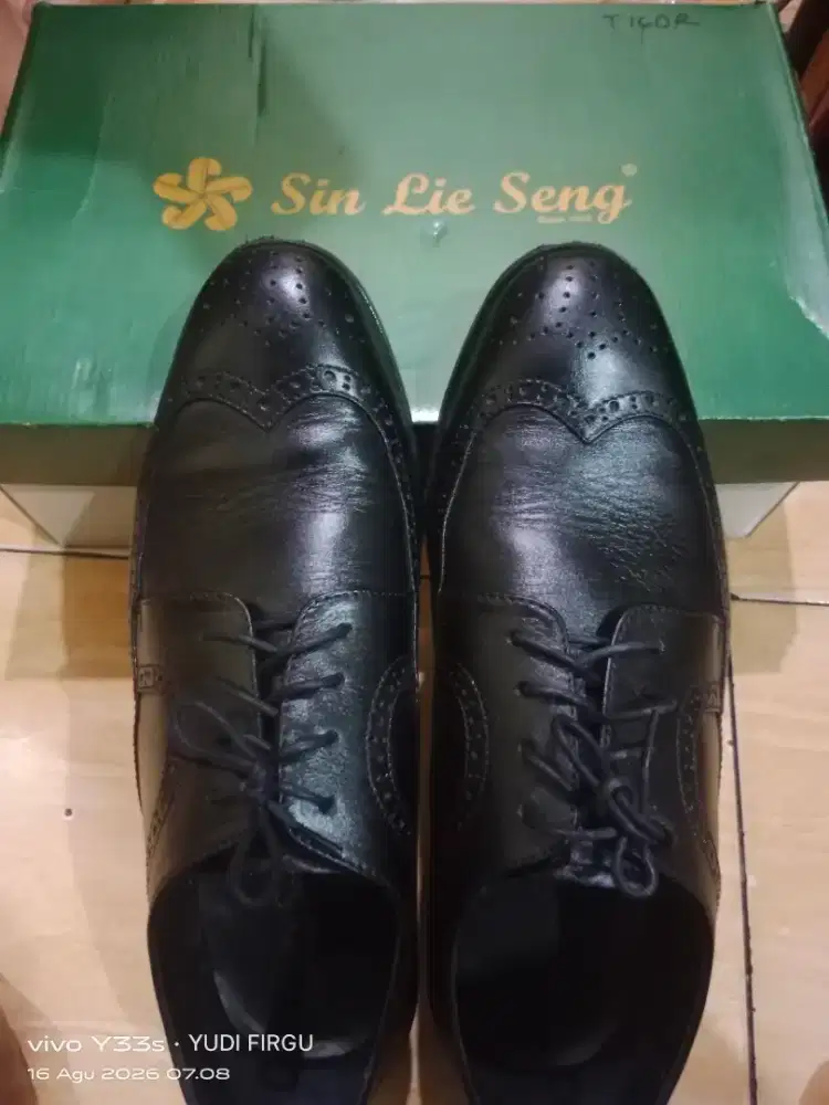 Sepatu Sin Lie Seng