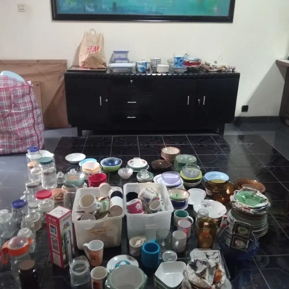 Barang pecah belah layak pakai pindahan