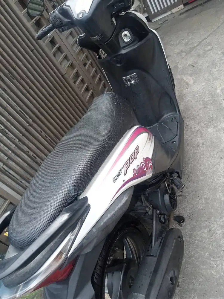 Honda beat tahun 2015