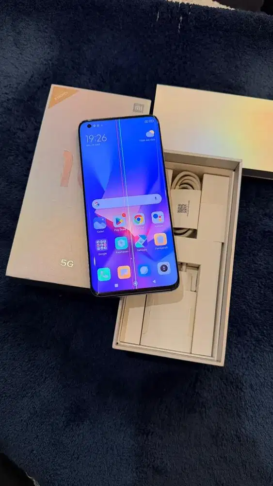 Xiaomi Mi 10 5G Black 8/256GB Resmi Lengkap