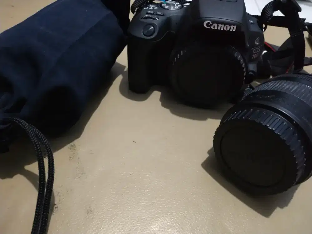 Kamera canon 200d