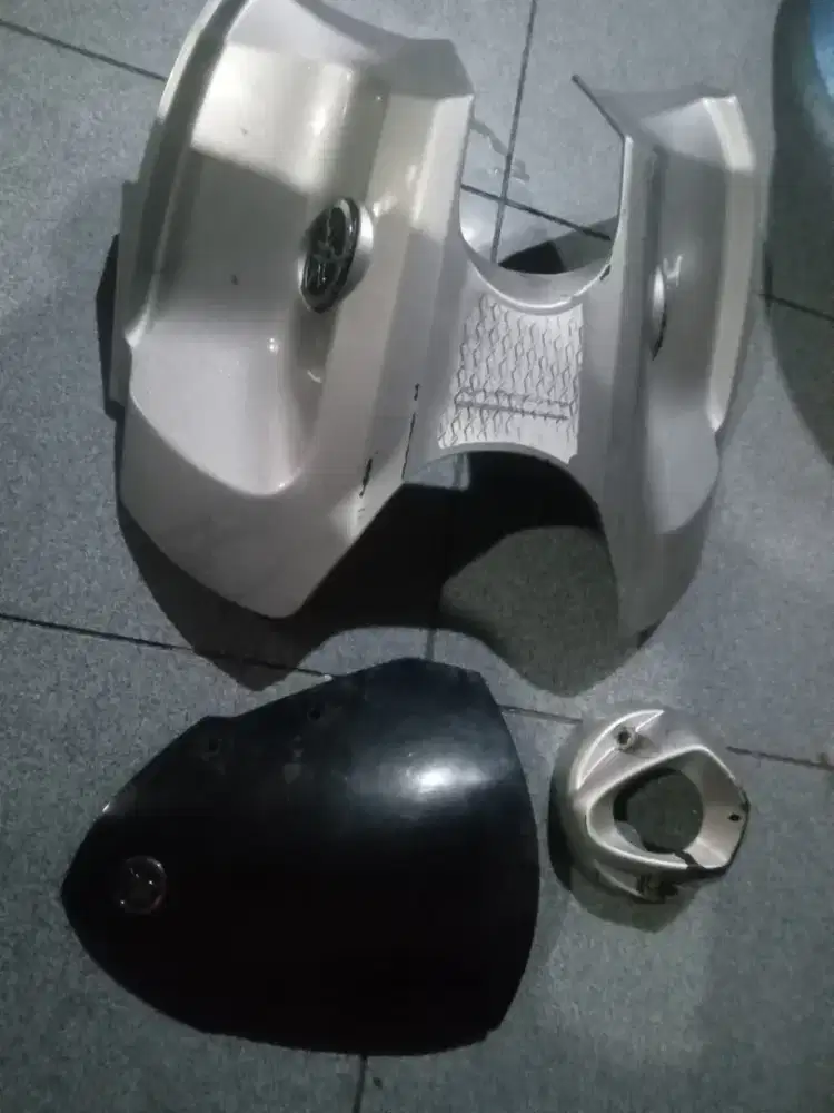 Cover tangki vixion nvl ori