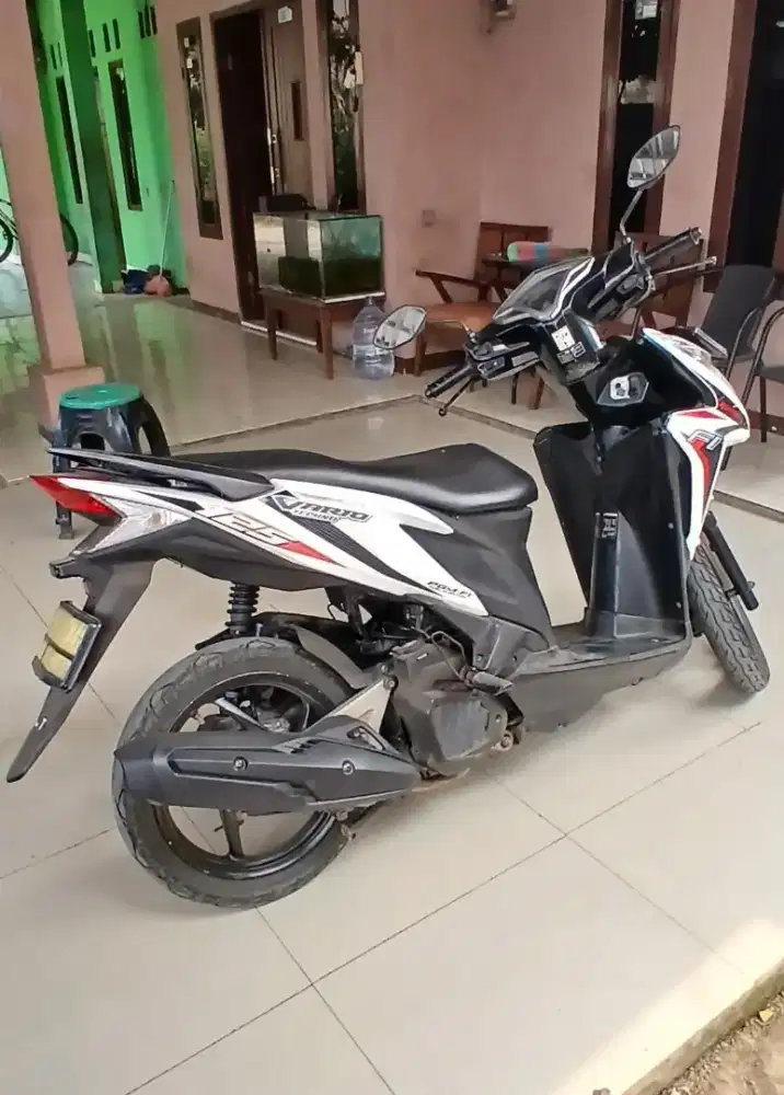 Vario kzr 125 2014 warna putih
