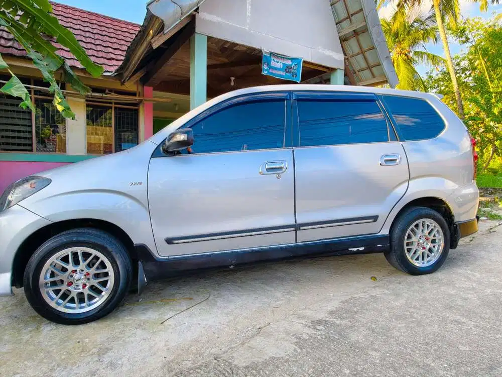 Toyota Avanza 2011 Bensin