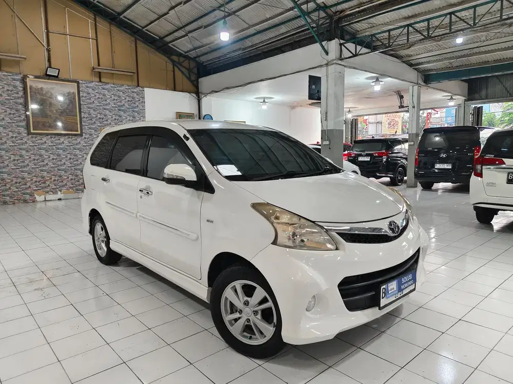 Toyota AVANZA VELOZ 1.5 Bensin AT 2014 Silver