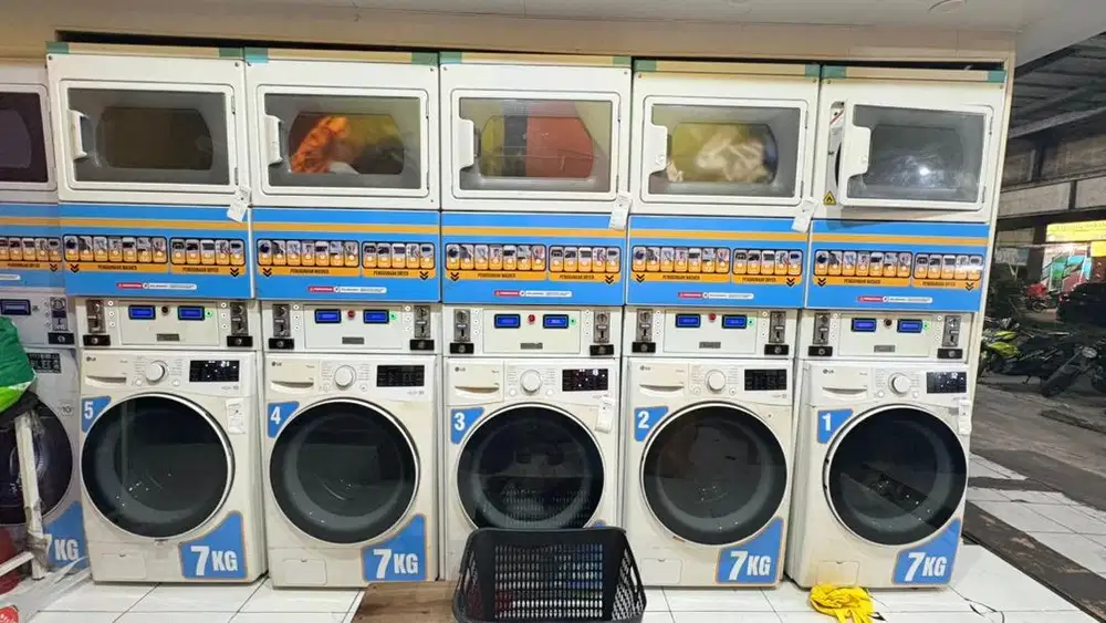 DIBUTUHKAN SEGERA KARYAWAN LAUNDRY