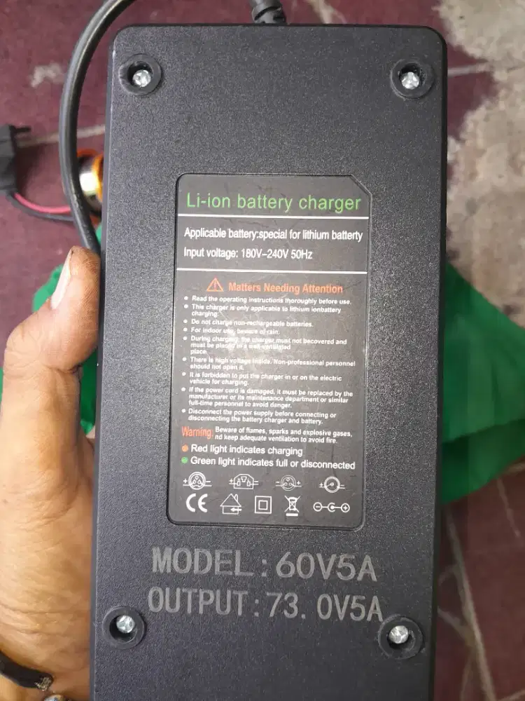 Charger Baterai motor smoot D sultan72 volt dc