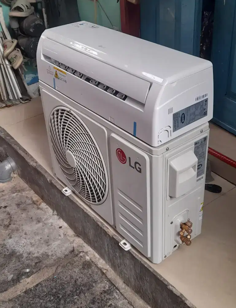 Jual ac LG 3/4 PK R32 terbaru 11 bln pakek mulus ori ful