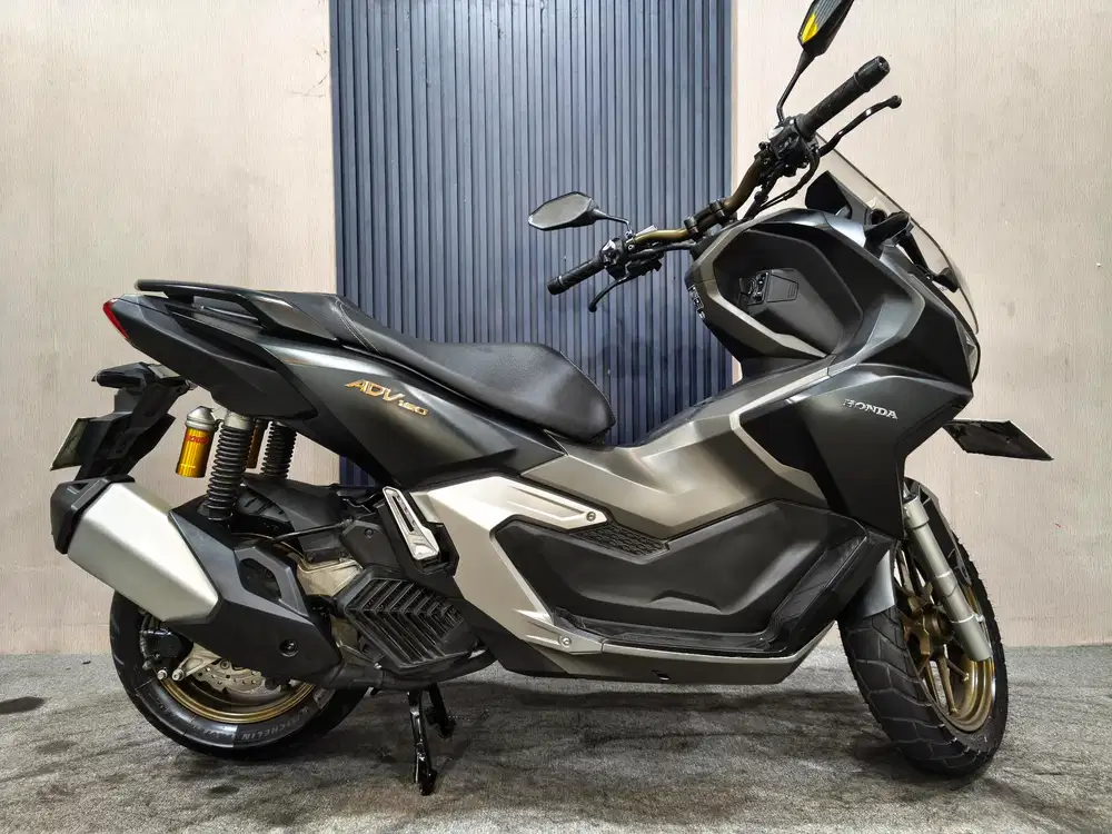 ADV 160 ABS 2024 istimewa mulus terawat siap pakai...