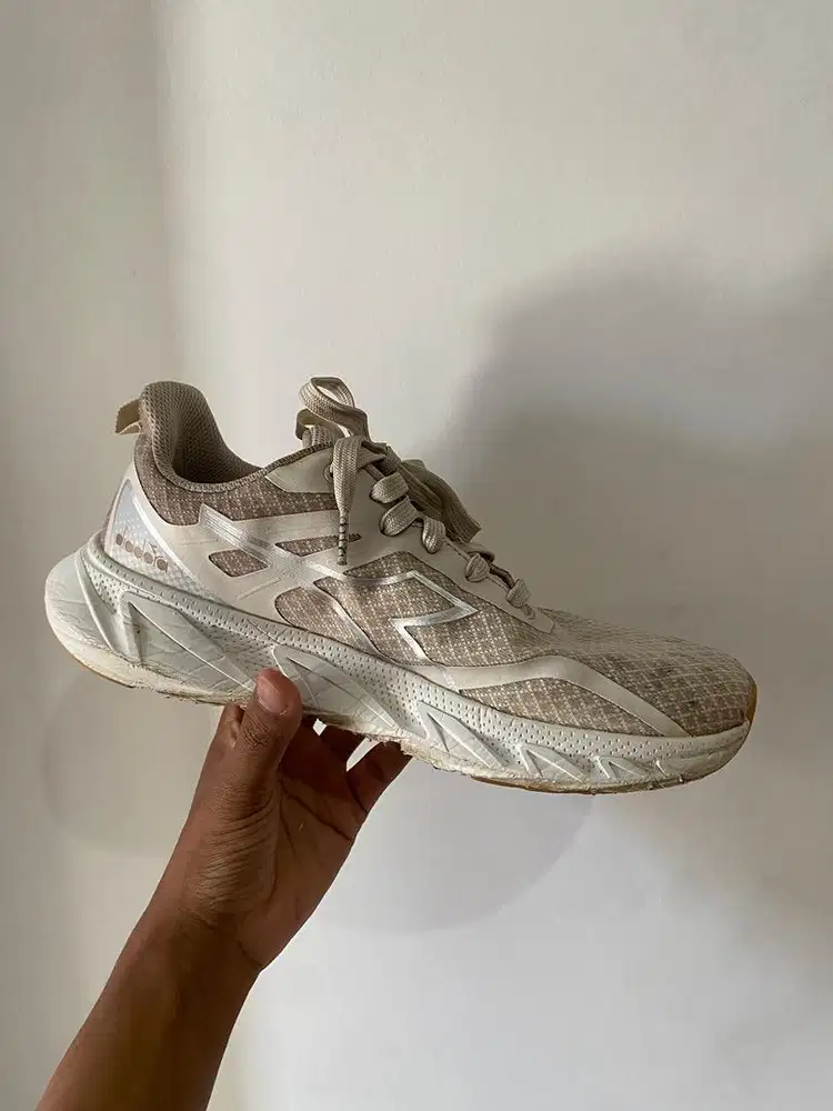 Sepatu diadora oriiginal 90k