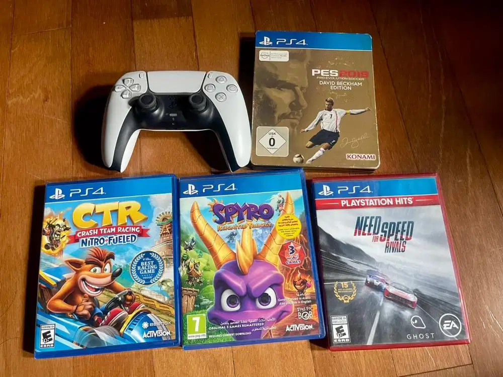 Jual second controller PS5 dan Kaset PS4