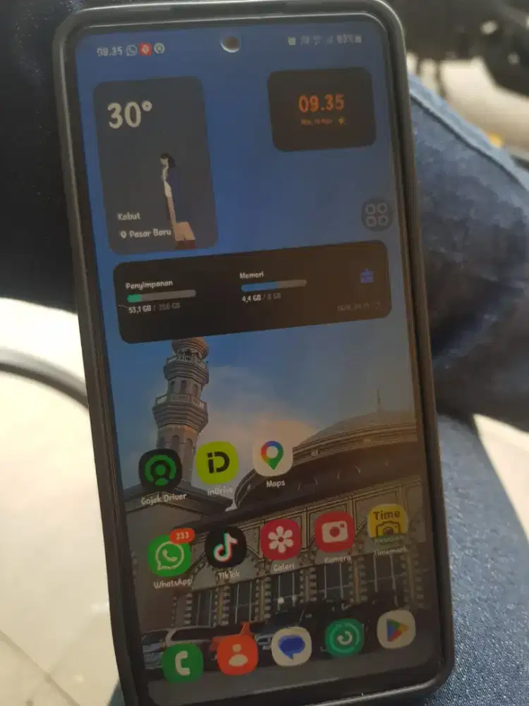 Samsung A52s 5g 8/256 minus