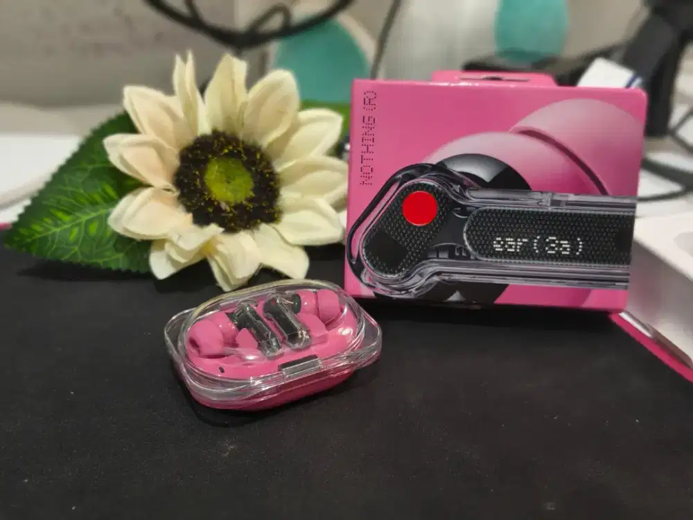 Nothing Ear 3a TWS warna pink