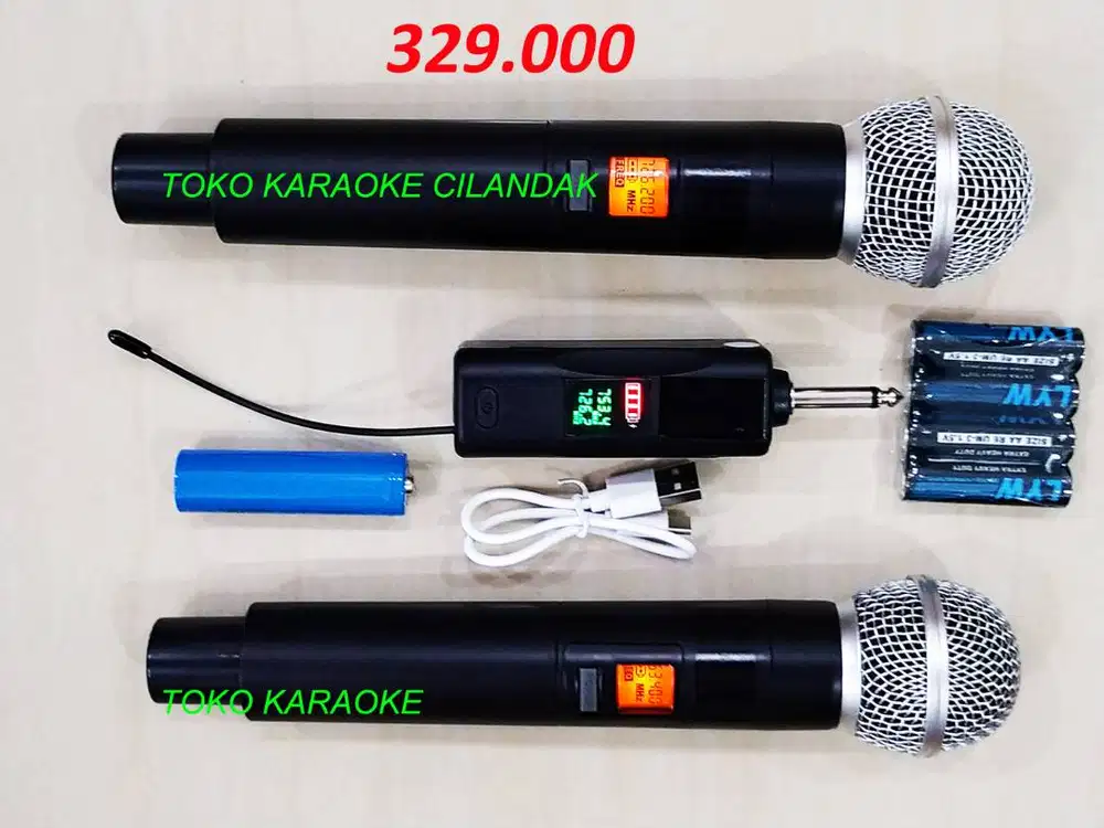 paket microphone wirless lengkap dengan baterai dan cas an
