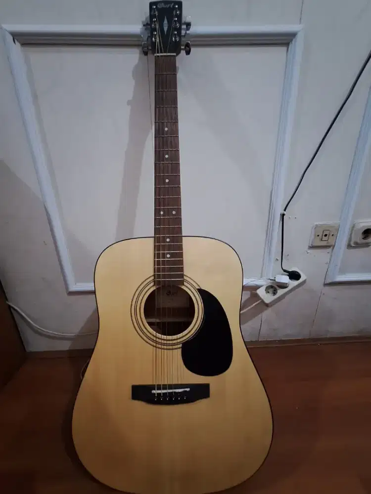 Guitar akustik cort