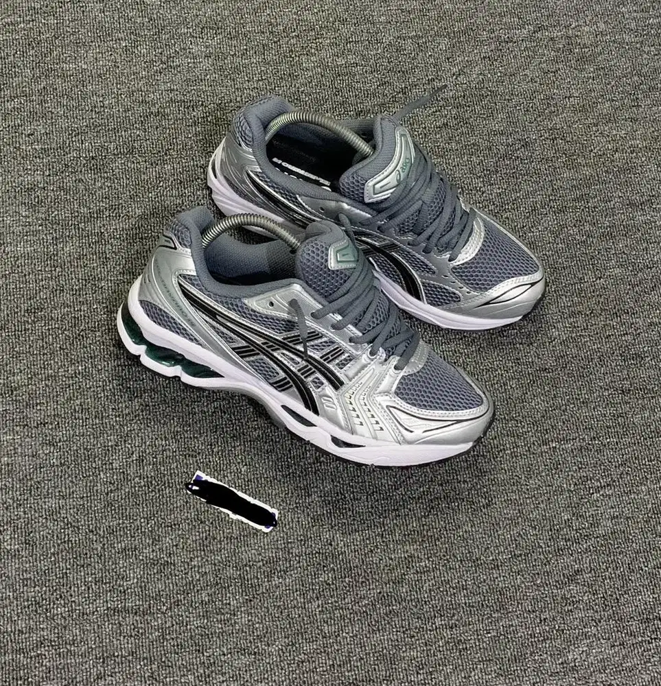 Sepatu asics GEL-KAYANO