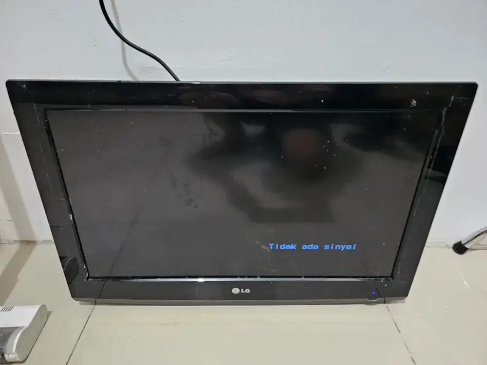 Tv LG ukuran 26 type 26LF15R-TA no remot dan dus