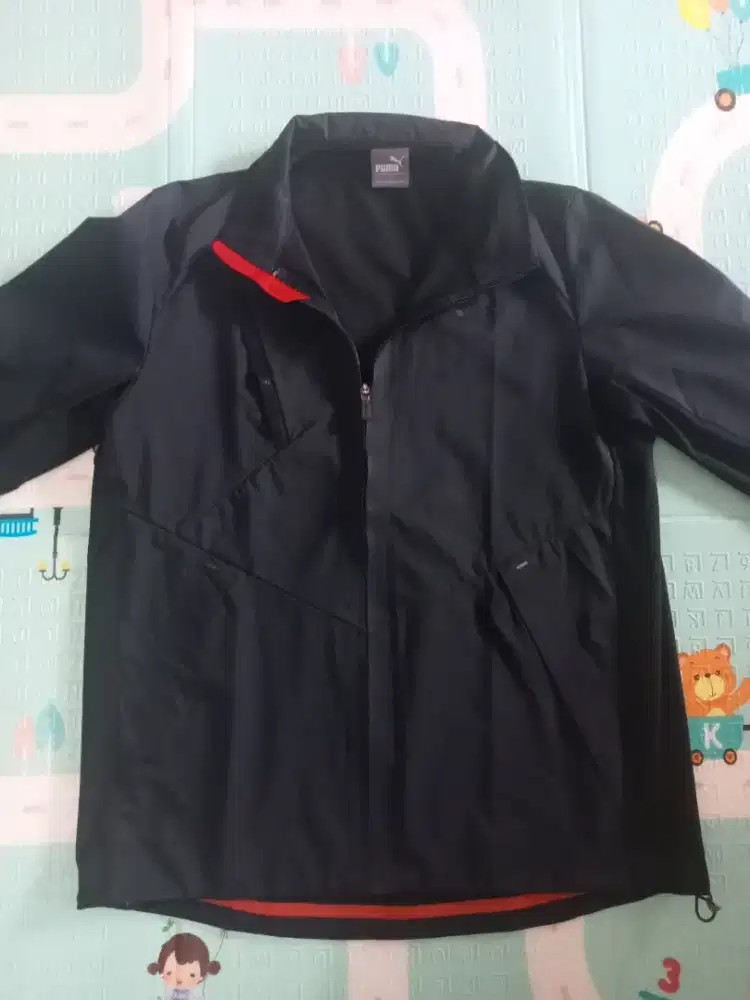 Jaket hitam puma original