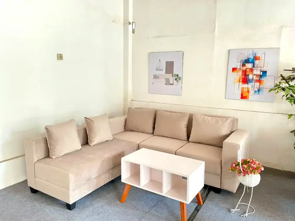 Sofa L kotak dan include meja. Free antar jogja
