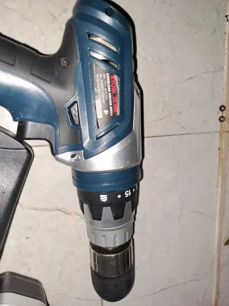 Bor cordless Ryobi