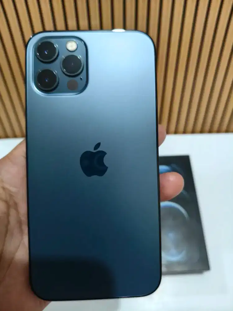 iPhone 12 pro 128 iBox