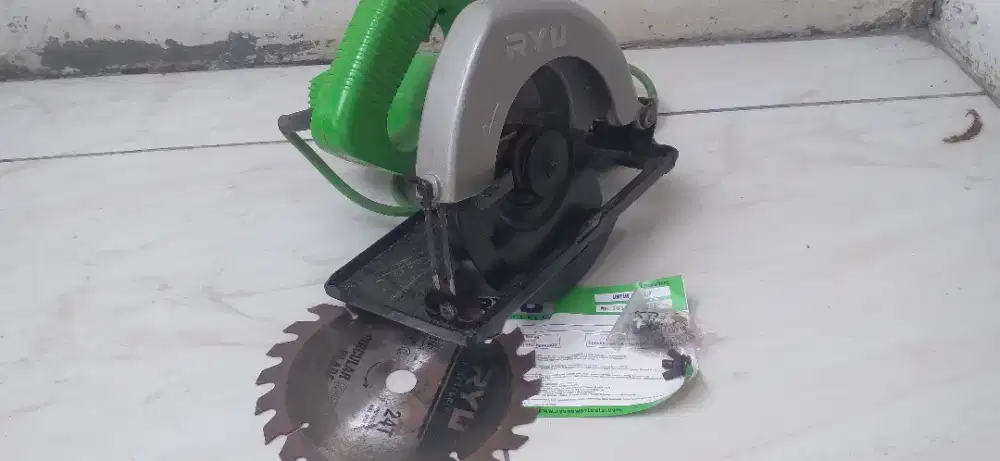 Jigsaw RYU mesin potong kayu dll