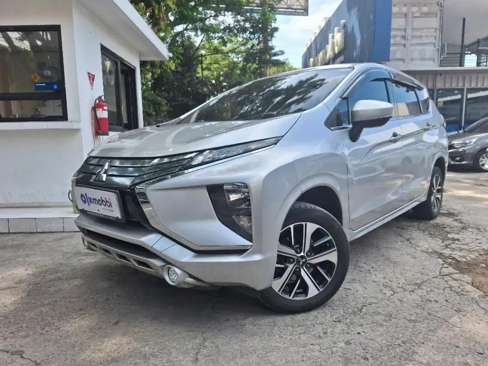 DP MURAH Mitsubishi Xpander 1.5 Sport Bensin-AT 2018 Silver C3RDF