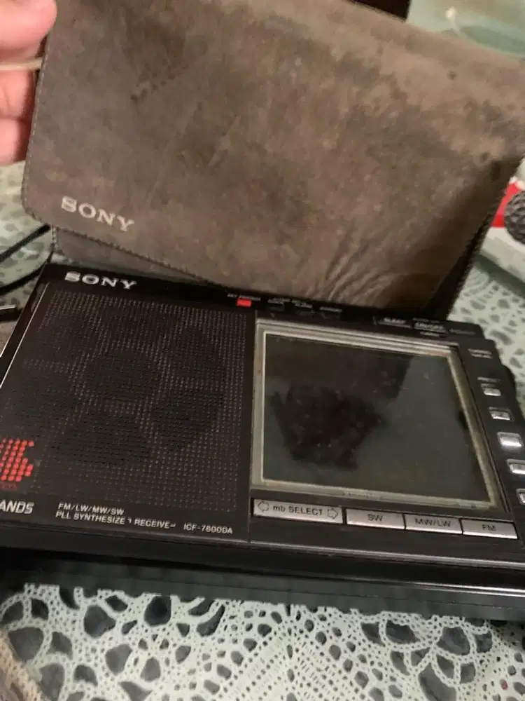 SONY ICF-7600DA VINTAGE RADIO-MADE IN JAPAN