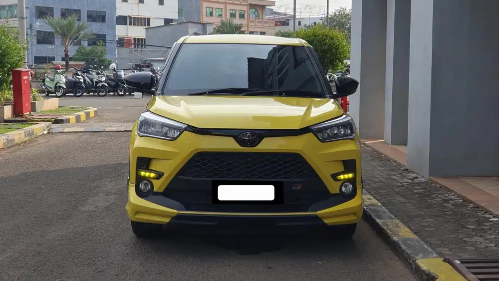 Km 10rb toyota raize turbo s cvt gr sport non tss 2025 kuning
