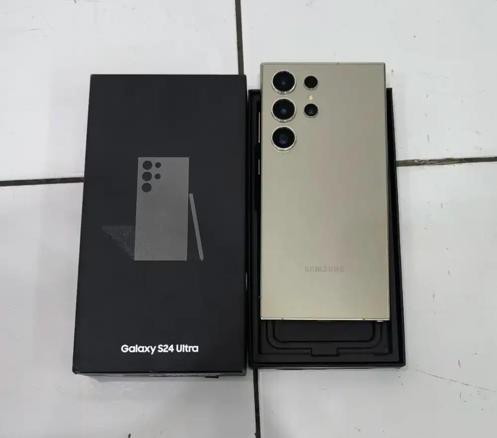 samsung Galaxy S24 ultra ram 12/256 mulus fullset ori elegan