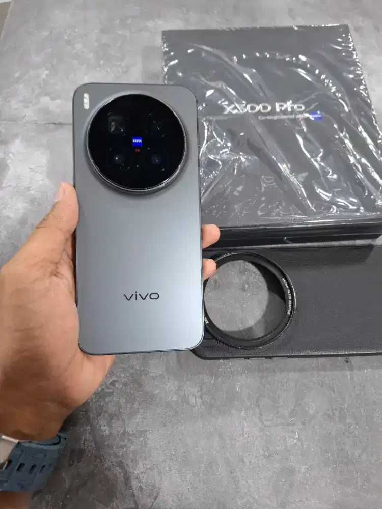 Vivo x300 Pro 5g 16/512gb resmi garansi on black