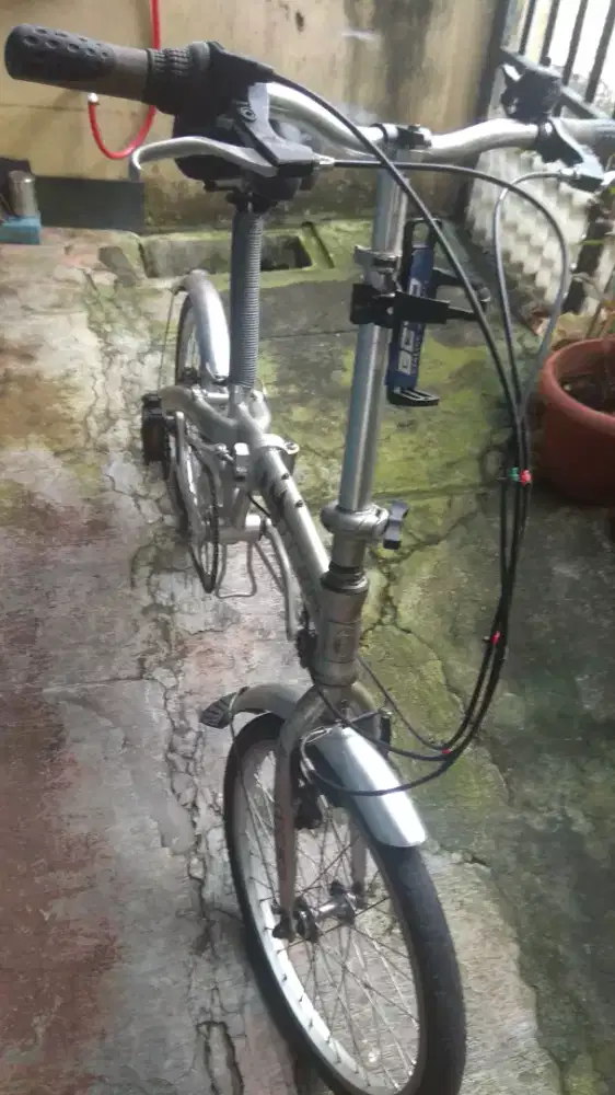 Di jual B.U , Sepeda lipat ok  !