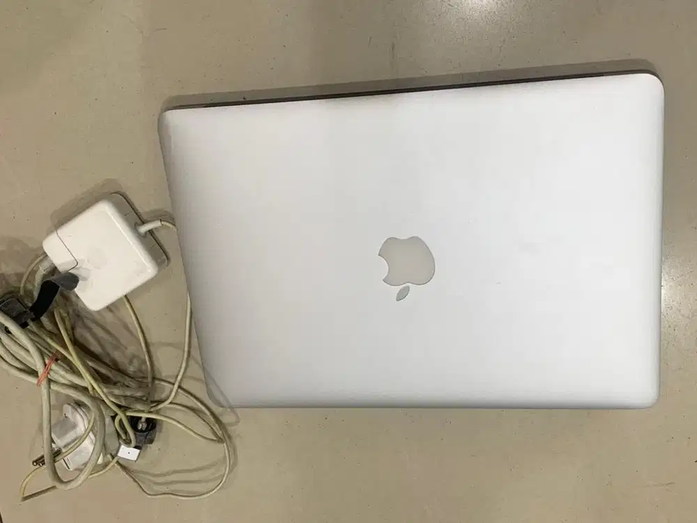 Second Like New Macbook Air 2017 13 Inch iBox 8/256