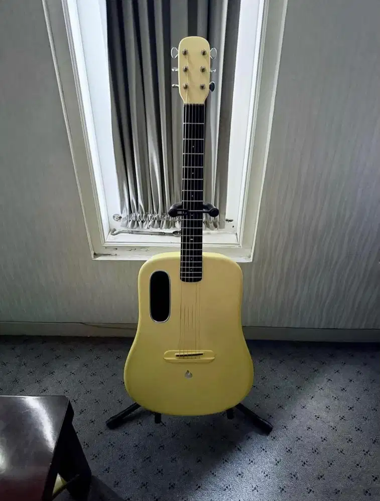 Dijual Smart Guitar Lava Me 3 Ukuran 38 Carbon Yellow