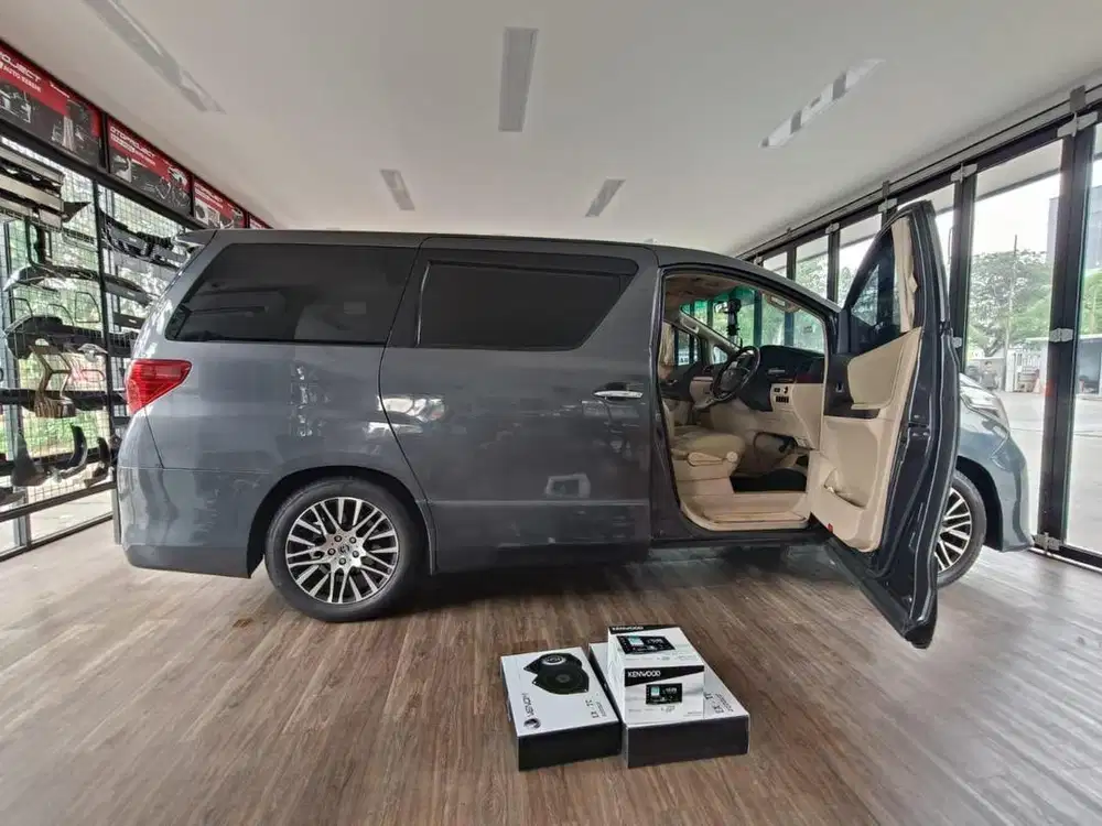 Toyota Alphard 2.4 S tahun 2009