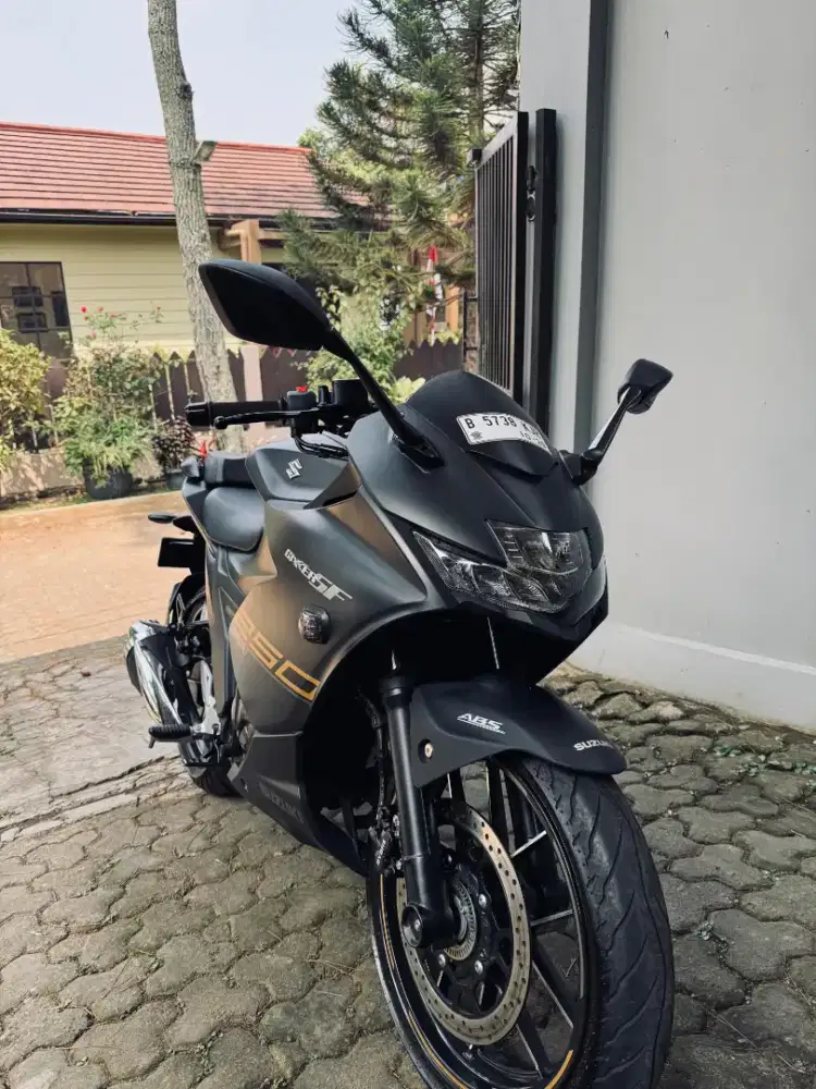 Dijual Suzuki Gixxer SF 250 2022 Black Doff