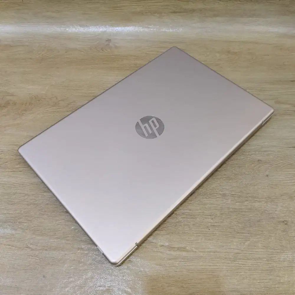 LAPTOP HP 14-ep0260TU SLIM CORE i3 GEN 13 RAM 12GB bonus Mouse Baru Si