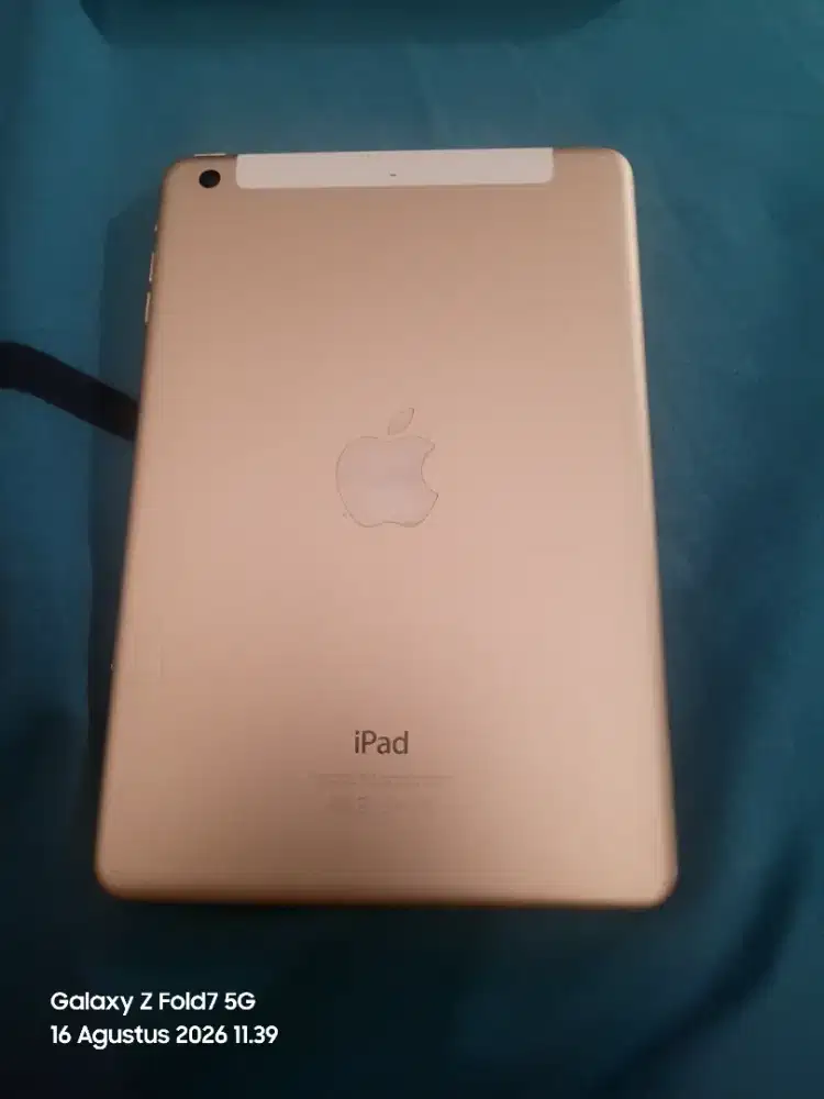 Ipad mini 3 rose gold 64gb wifi + cell normal semua siap pakai