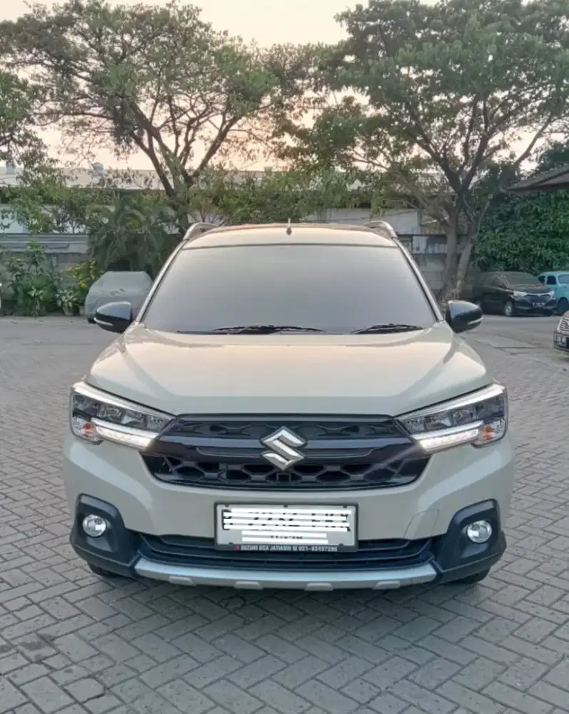 SUZUKI XL7 ALPHA HYBRID 2023 (TWO TONE HYBRID)