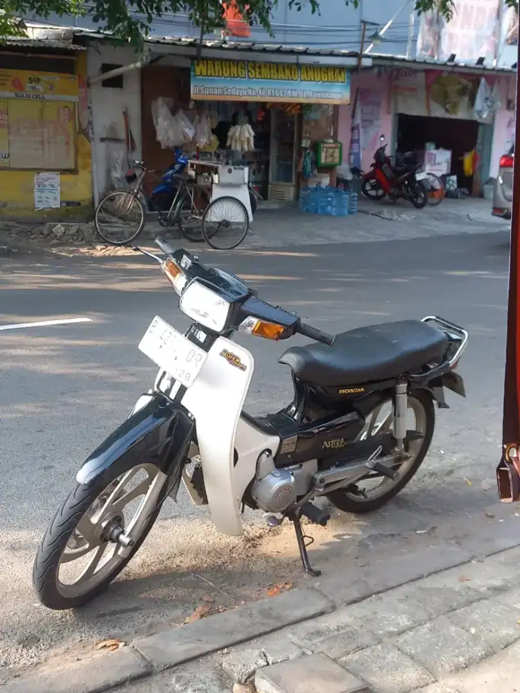 Honda astrea prima 1990