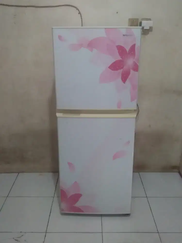 Kulkas 2 pintu sharp normal