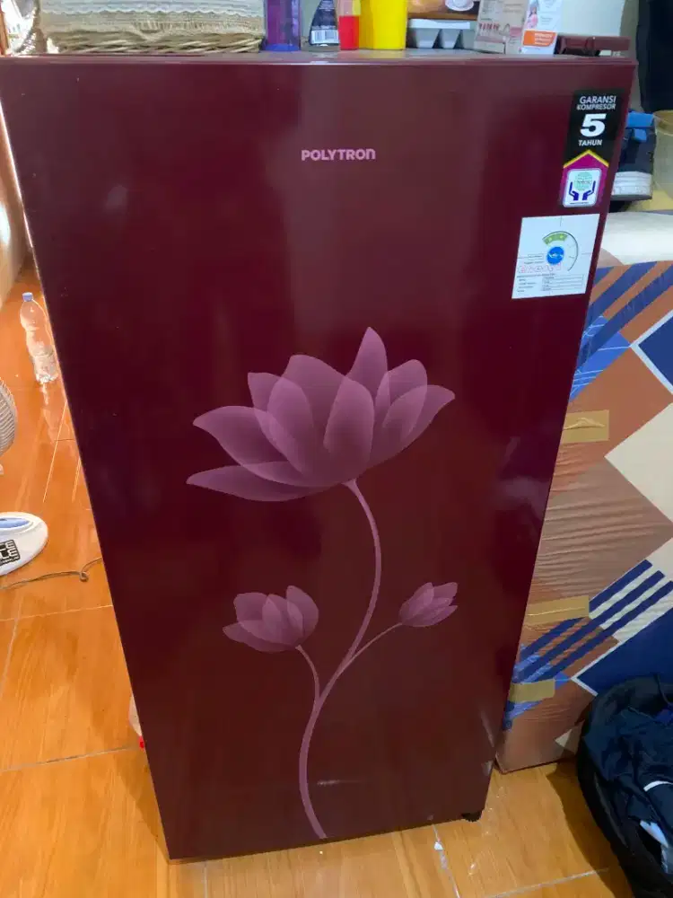 KULKAS 1JT SATU PINTU 182L POLYTRON