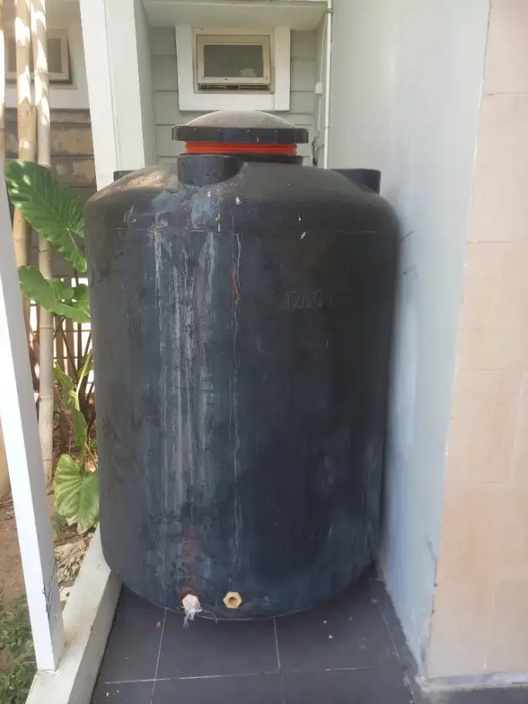 Tandon air plastik