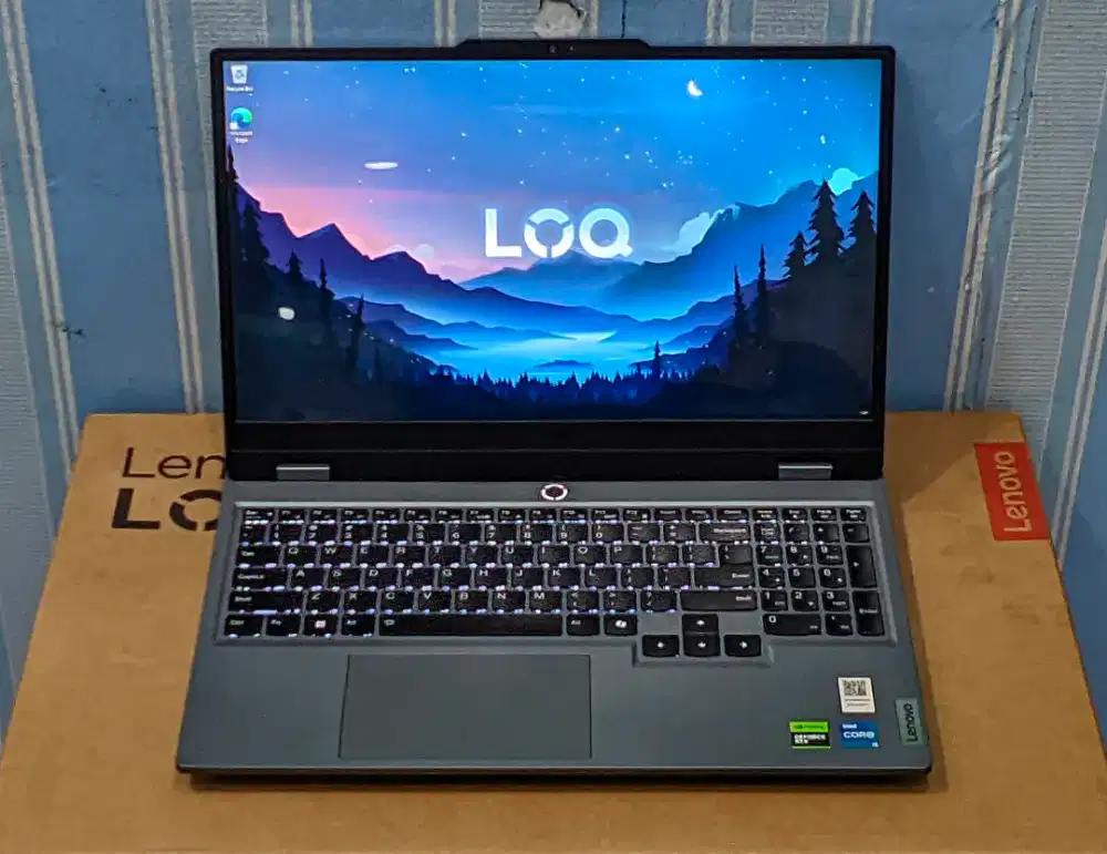 Laptop Lenovo LOQ 15IAX9 GARANSI RESMI 2 Bulan Lagi