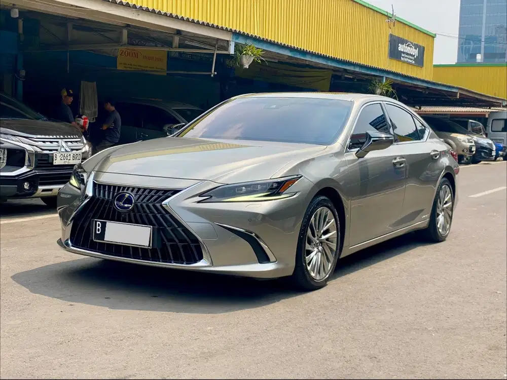 LEXUS ES300h ULTRA LUXURY AT 2022