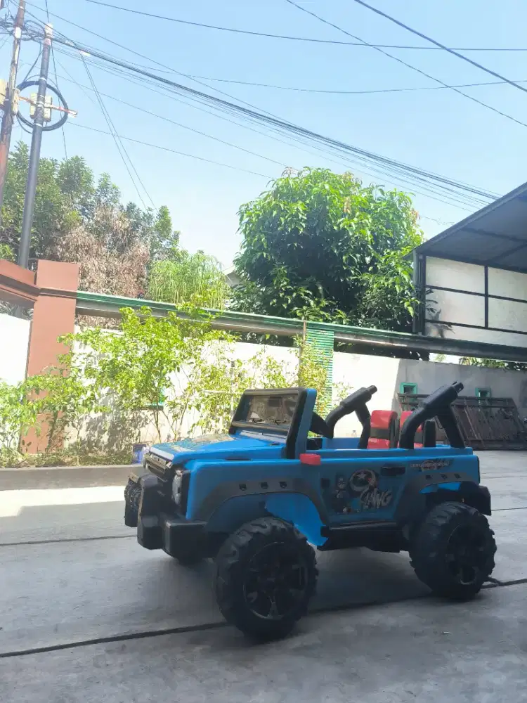 Mobil Aki Model Jeep